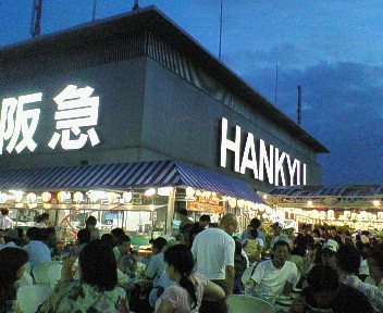 阪急ビアガーデン 夜.jpg