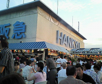 阪急ビアガーデン 夕方.jpg