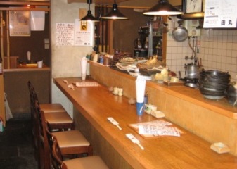 田丸カウンター席.jpg