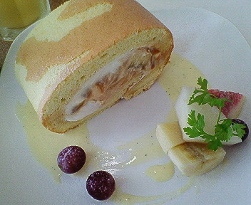 amorosoバナナロールケーキ.jpg